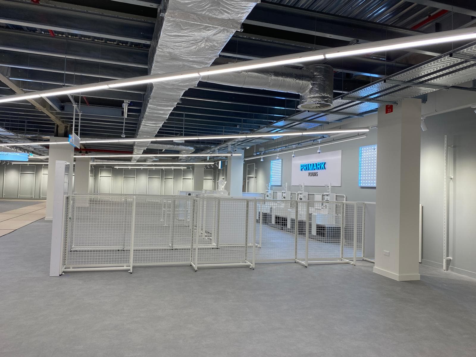 Primark, L'Heure Tranquille view 6